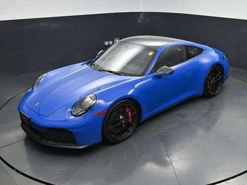 Used 2025 Porsche 911 Carrera GTS RWD image 14
