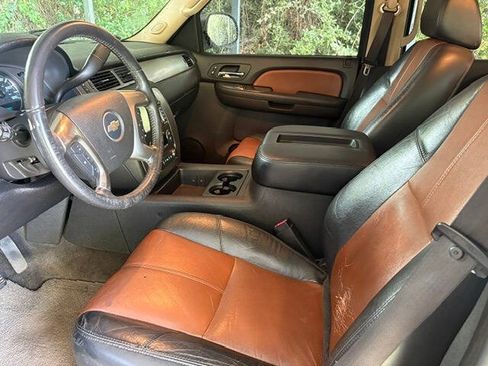 Used 2007 Chevrolet Tahoe LT w/ LT Preferred Equipment Group AWD/4WD image 10
