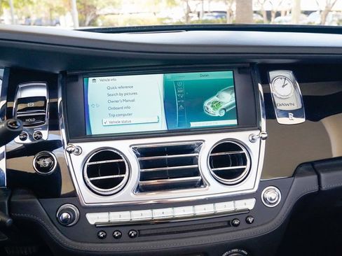 Used 2016 Rolls-Royce Dawn image 61