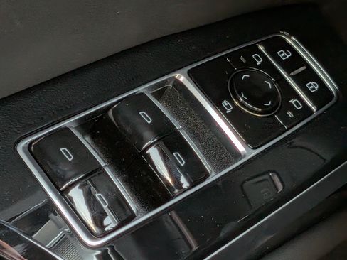 New 2026 Cadillac Escalade Sport w/ LPO, ONYX Package AWD/4WD image 25
