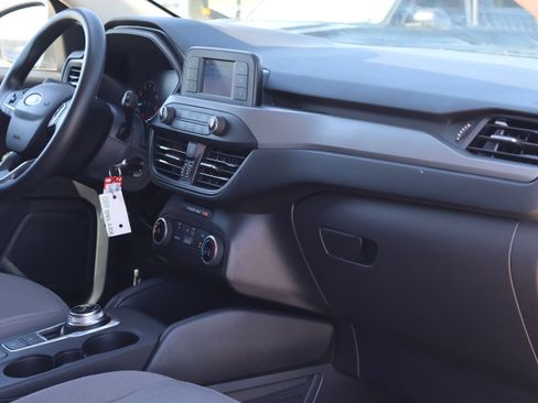 Used 2020 Ford Escape S image 34