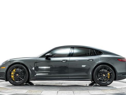 Used 2017 Porsche Panamera Turbo AWD/4WD image 6