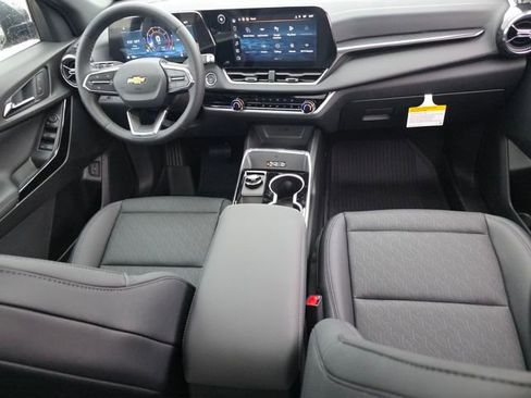 New 2026 Chevrolet Equinox LT w/ Convenience Package II image 16