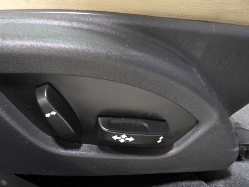 Used 2018 Volvo S60 T5 Inscription Platinum image 26