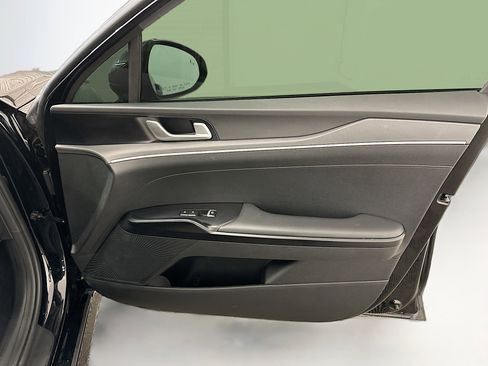 Used 2023 Kia K5 GT-Line image 34