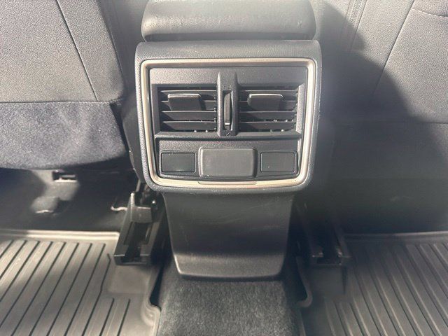 Used 2020 Subaru Forester Premium AWD/4WD image 13