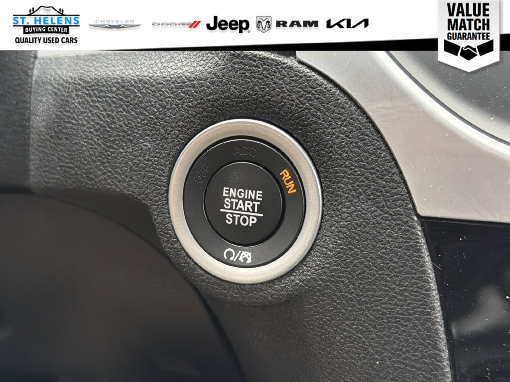 Used 2023 Chrysler 300 Touring w/ Safetytec Plus Group RWD image 22