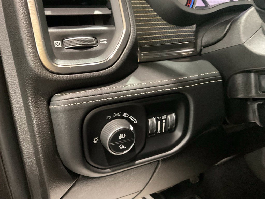 Used 2019 RAM 2500 Limited AWD/4WD image 8