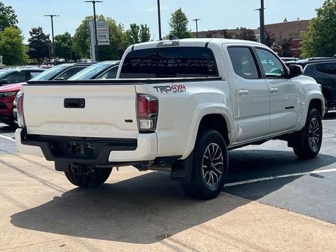 Used 2023 Toyota Tacoma TRD Sport AWD/4WD image 11