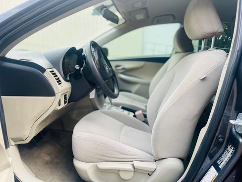 Used 2011 Toyota Corolla LE image 11