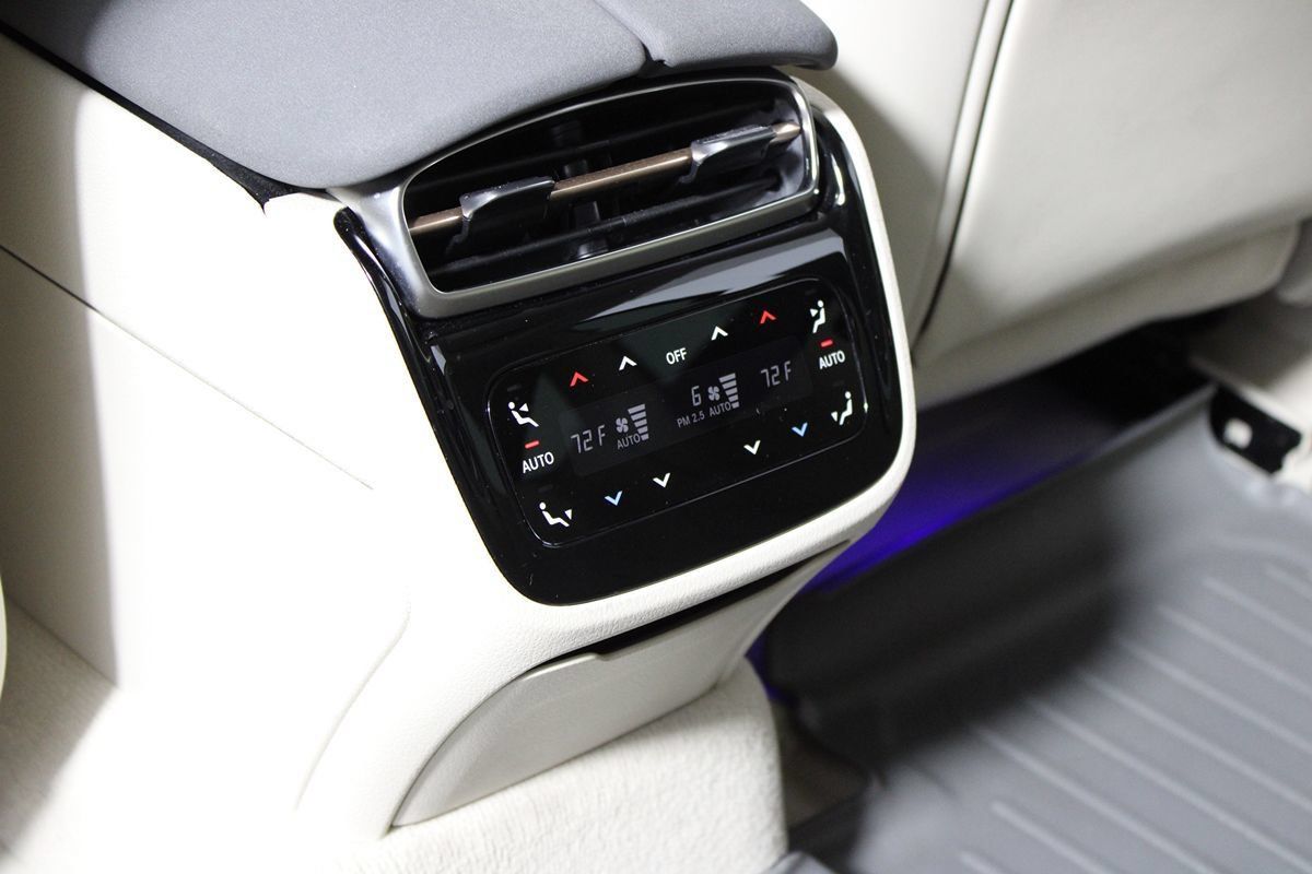 Used 2022 Mercedes-Benz EQS 580 4MATIC Sedan image 30
