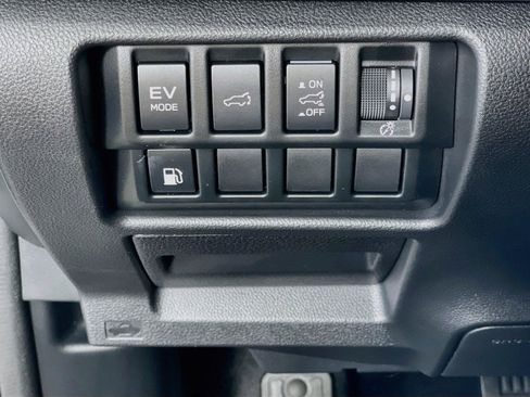 Used 2025 Subaru Forester Touring w/ Protection Package (1PH) AWD/4WD image 14