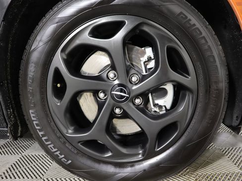 Used 2022 Chrysler Pacifica Limited w/ S Appearance Package image 30