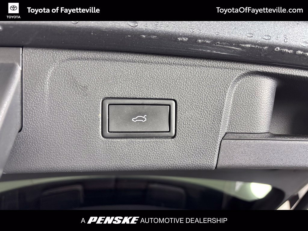 Used 2025 Volkswagen Atlas SEL Premium R-Line AWD/4WD image 13