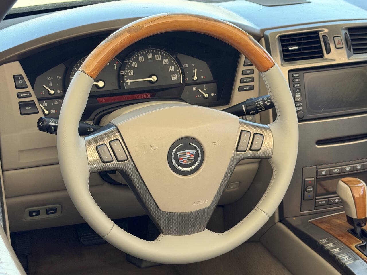 Used 2004 Cadillac XLR RWD image 10