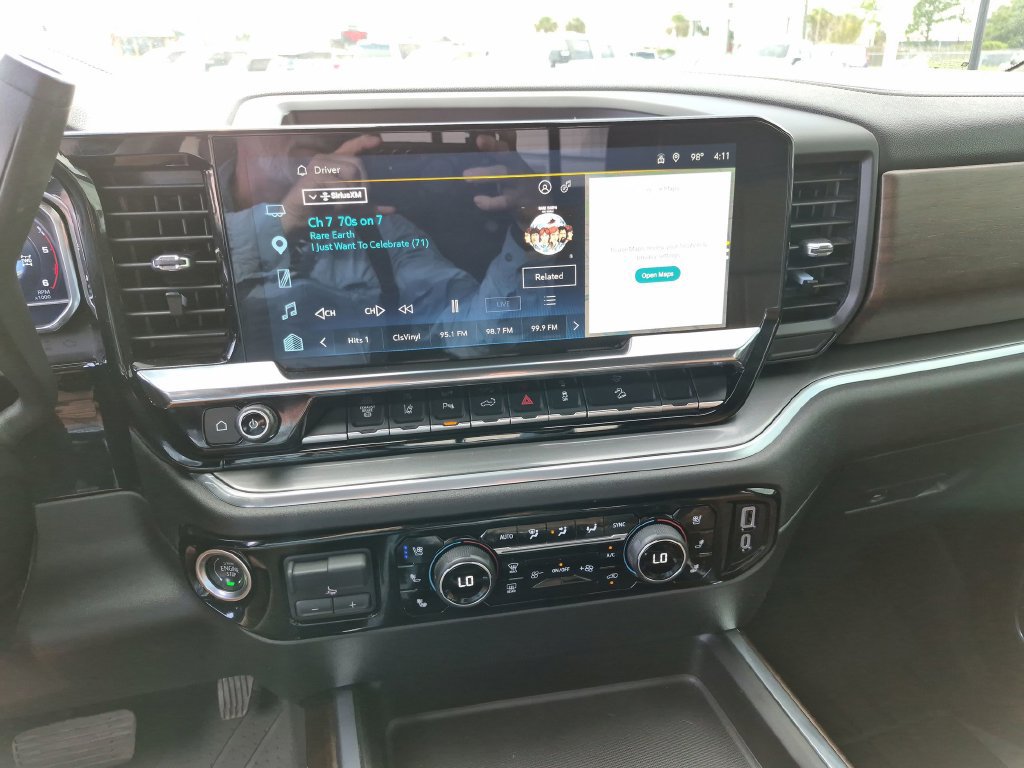 Used 2025 Chevrolet Silverado 2500 High Country w/ High Country Premium Package AWD/4WD image 31