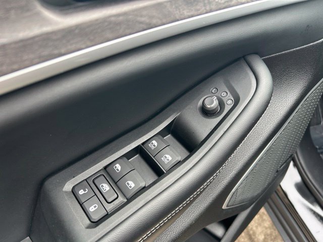 Used 2023 Jeep Grand Cherokee 4WD 4xe image 17
