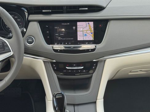 New 2026 Cadillac XT5 Premium Luxury w/ Driver Assist Package AWD/4WD image 13