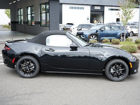 New 2026 MAZDA MX-5 Miata Sport w/ Weather Package RWD image 3