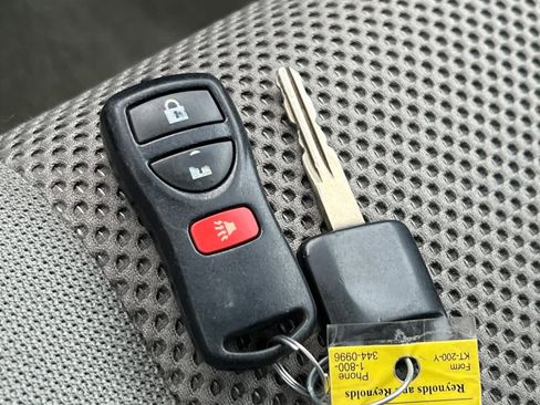 Used 2016 Nissan Frontier SV image 24