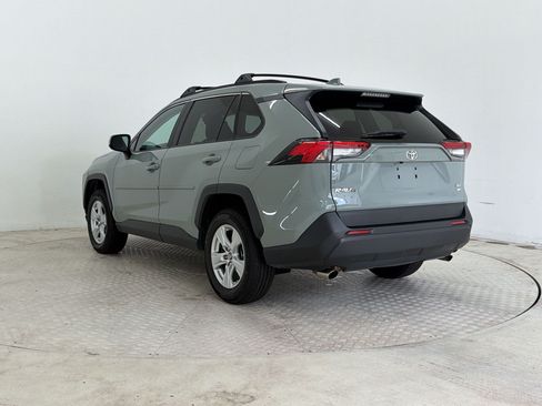 Used 2019 Toyota RAV4 XLE w/ Convenience Package AWD/4WD image 3