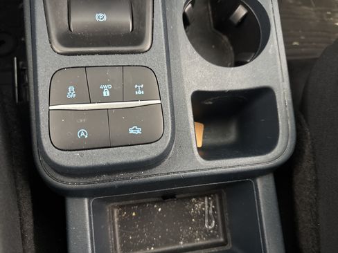 Used 2025 Ford Maverick Tremor AWD/4WD image 32