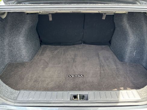 Used 2025 Nissan Versa SV w/ Trunk Package FWD image 29