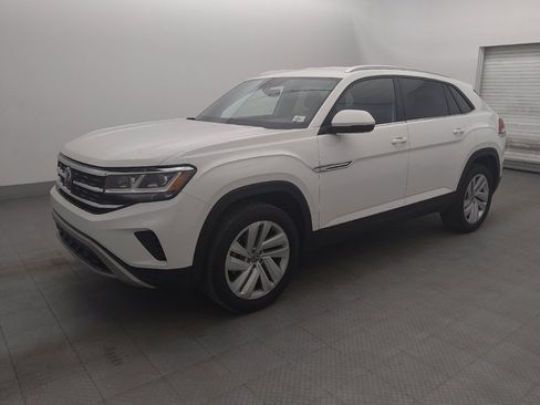 Used 2023 Volkswagen Atlas Cross Sport SE FWD image 2