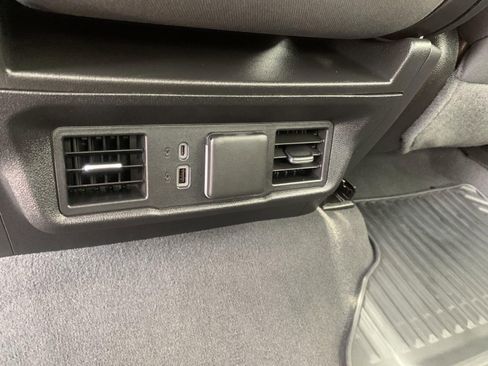 Used 2023 GMC Sierra 1500 Elevation image 19