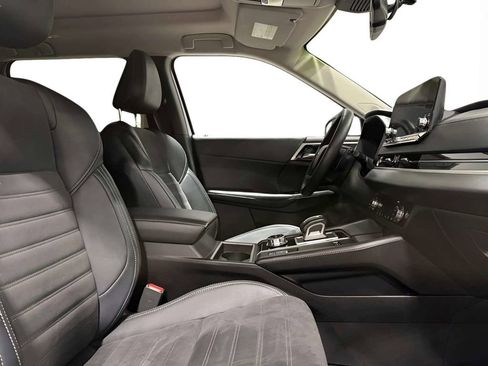 Used 2023 Mitsubishi Outlander SE AWD/4WD image 13