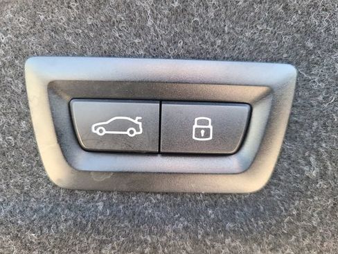 Used 2024 BMW M340i xDrive AWD/4WD image 10
