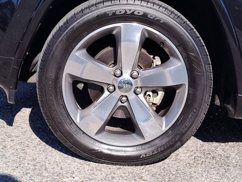 Used 2014 Jeep Grand Cherokee Overland image 13