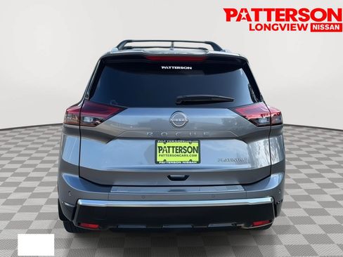 Used 2025 Nissan Rogue Platinum w/ Platinum Premium Package FWD image 3