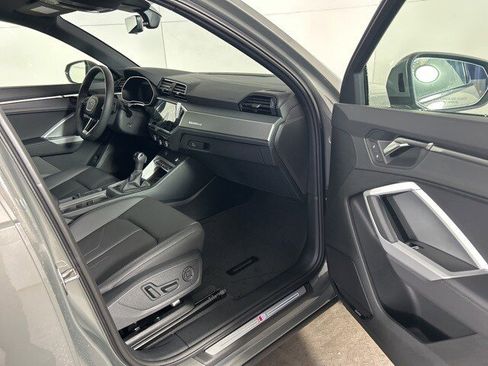 New 2025 Audi Q3 2.0T Premium image 10