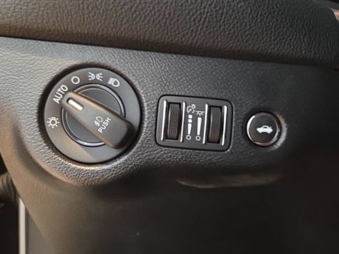 Used 2021 Dodge Challenger R/T Scat Pack w/ Driver Convenience Group RWD image 20