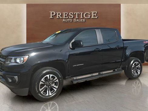 Used 2022 Chevrolet Colorado Z71 image 2