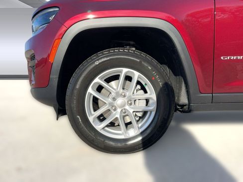 New 2025 Jeep Grand Cherokee Laredo X image 11