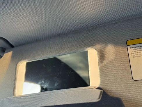 Used 2023 Tesla Model Y Long Range image 27