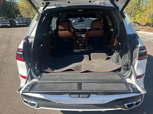 Used 2023 BMW X7 M60i w/ Executive Package image 15