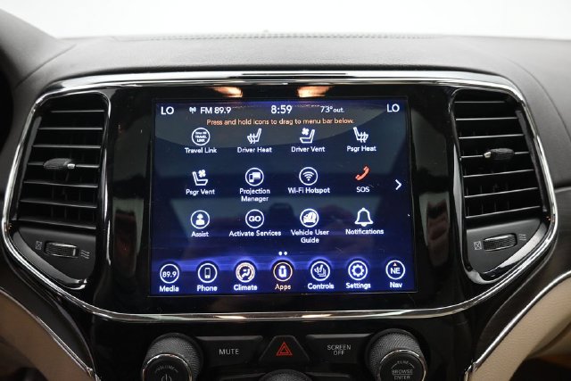 Used 2019 Jeep Grand Cherokee Overland AWD/4WD image 16
