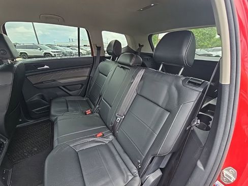 Used 2023 Volkswagen Atlas SE w/ Black Wheel Package FWD image 12