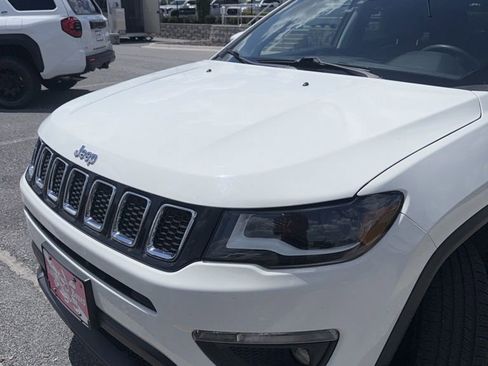 Used 2018 Jeep Compass Latitude w/ Popular Equipment Group AWD/4WD image 2