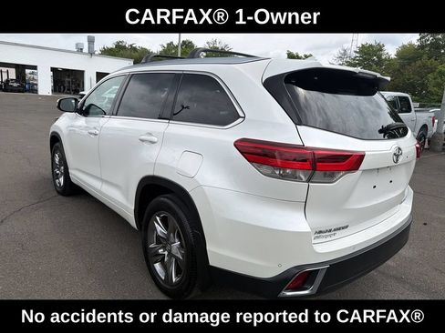 Used 2019 Toyota Highlander Limited Platinum AWD/4WD image 3