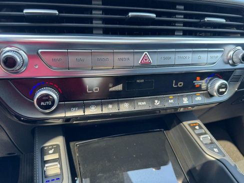 Used 2022 Kia Telluride EX w/ EX Premium Package FWD image 17