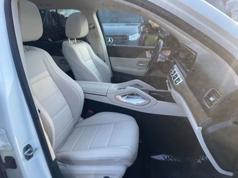 Certified 2022 Mercedes-Benz GLS 450 4MATIC image 32