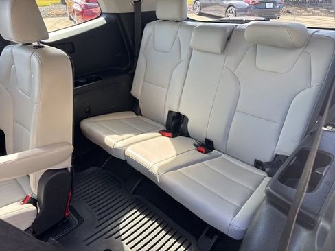 Used 2022 Kia Telluride EX w/ EX Premium Package image 29
