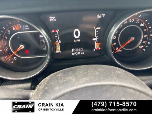 Used 2018 Jeep Wrangler Unlimited Sahara AWD/4WD image 25