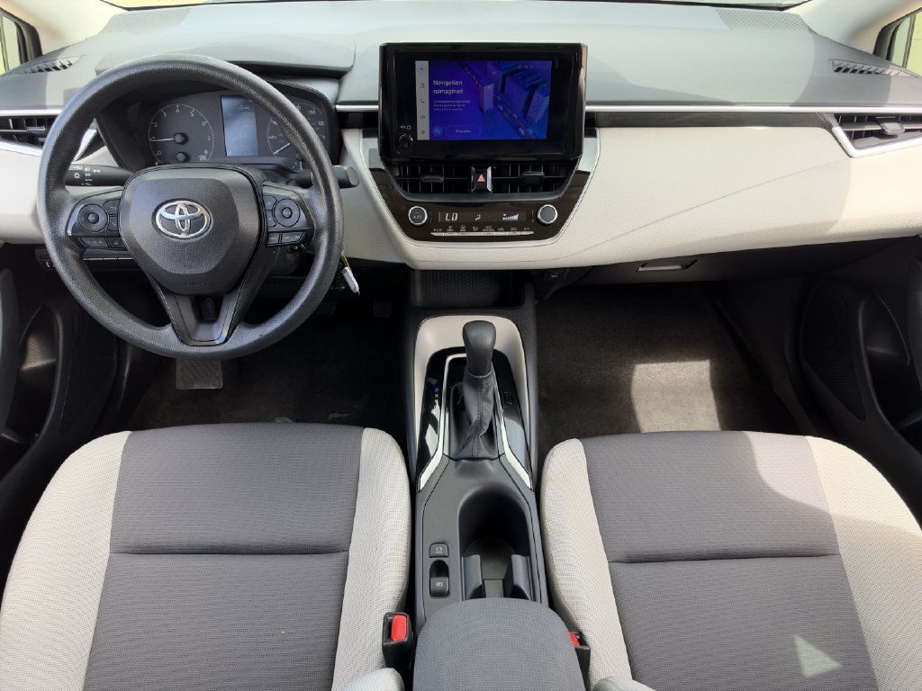 Used 2024 Toyota Corolla LE FWD image 11
