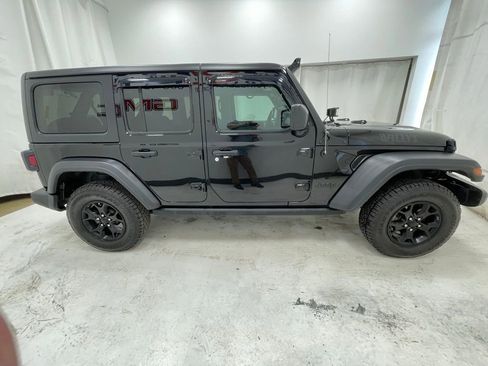 Used 2022 Jeep Wrangler Unlimited Sport AWD/4WD image 4