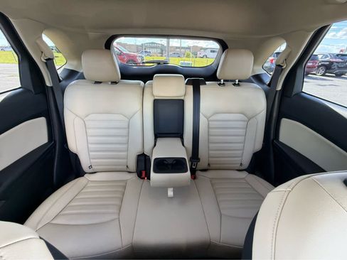 Used 2024 Ford Edge SEL AWD/4WD image 17